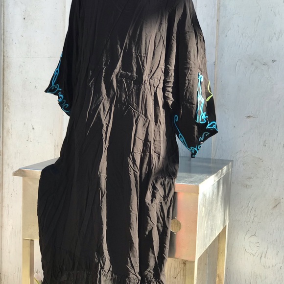 Black bird floral embroidered kaftan Bohemian gypsy magical poncho robe dress - Picture 6 of 8